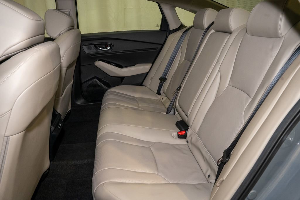 Used 2025 Honda Accord Touring image 8