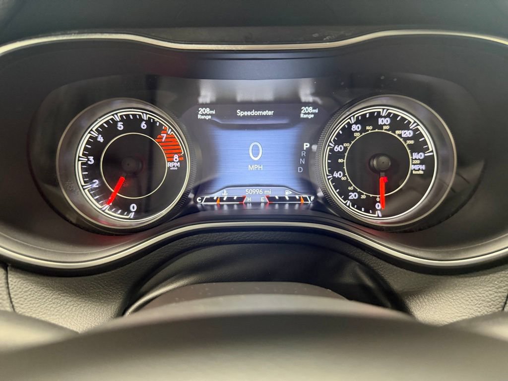 Used 2022 Jeep Cherokee Limited w/ Elite Package AWD/4WD image 32