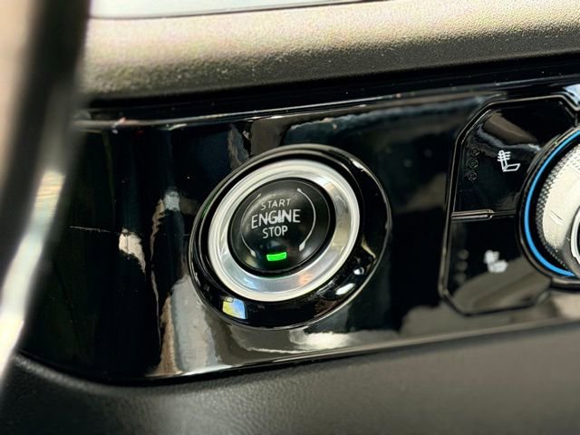 Used 2022 Chevrolet Silverado 1500 RST AWD/4WD image 12
