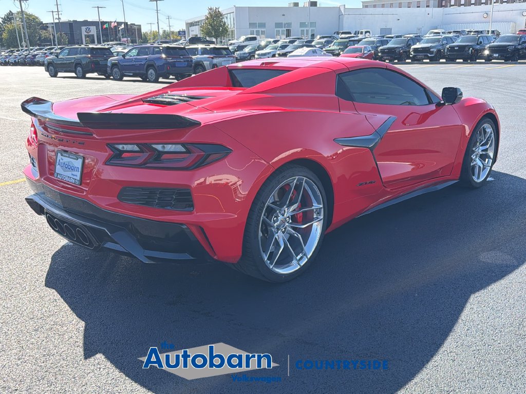 Used 2025 Chevrolet Corvette Z06 RWD image 6