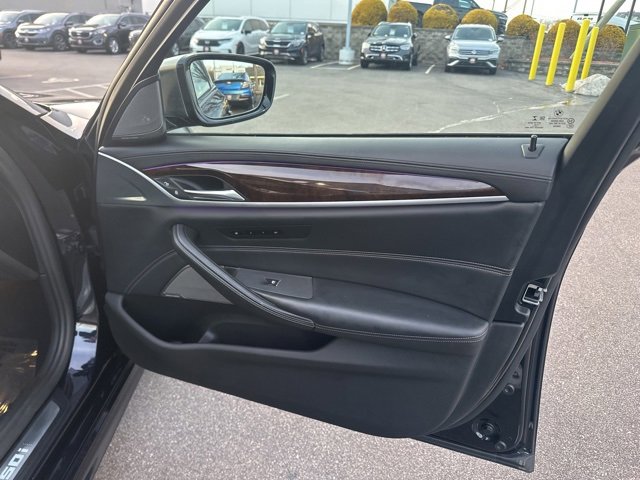 Used 2019 BMW M550i xDrive image 19