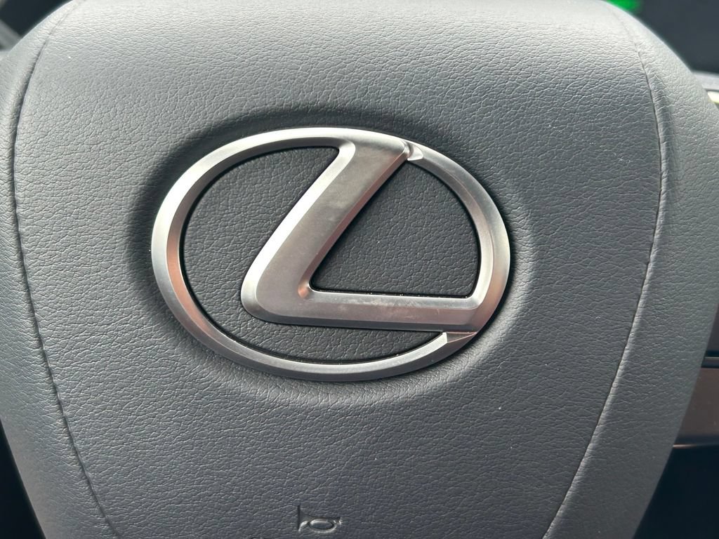 Used 2024 Lexus RX 500h F Sport AWD/4WD image 40