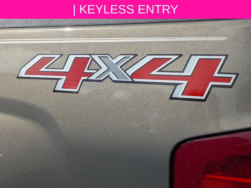 Used 2017 Chevrolet Silverado 1500 High Country image 8