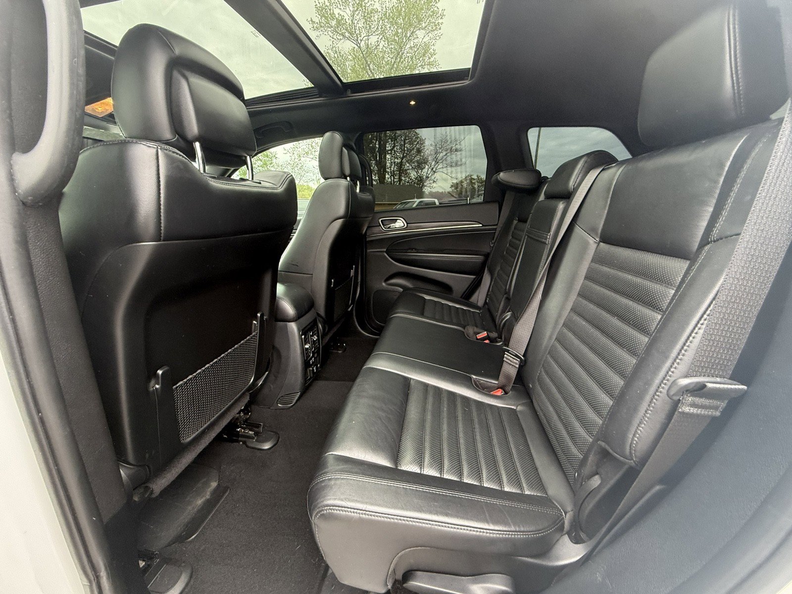 Used 2019 Jeep Grand Cherokee Limited X image 24