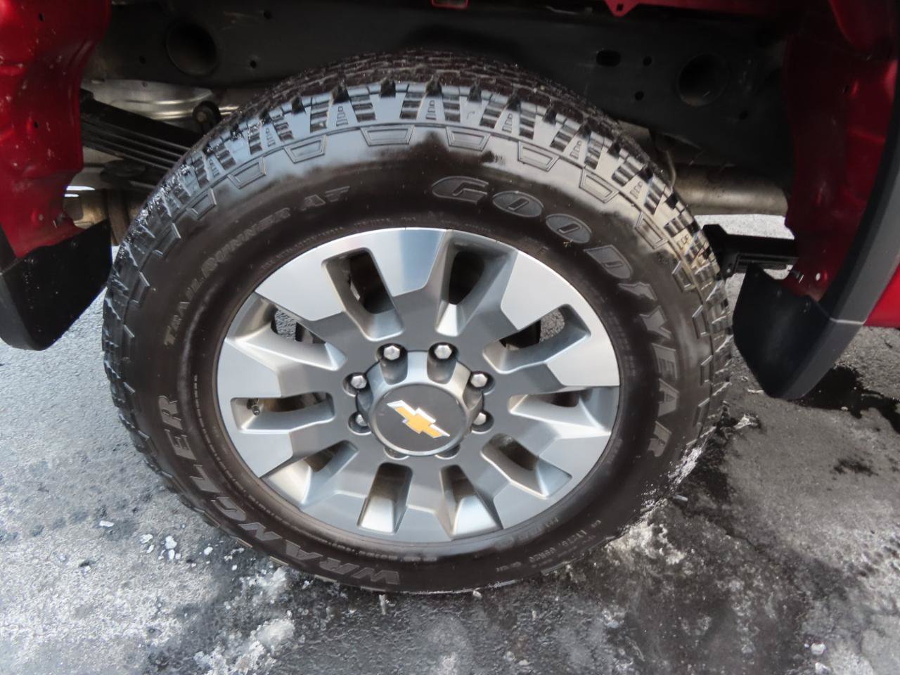 Used 2024 Chevrolet Silverado 2500 LT AWD/4WD image 23