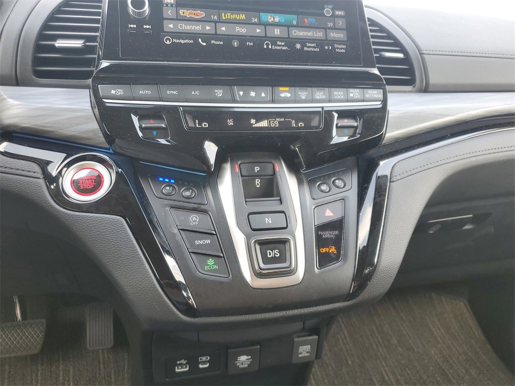 Used 2025 Honda Odyssey Elite image 14