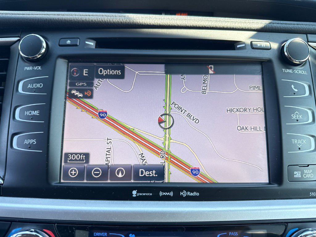 Used 2019 Toyota Highlander XLE AWD/4WD image 31
