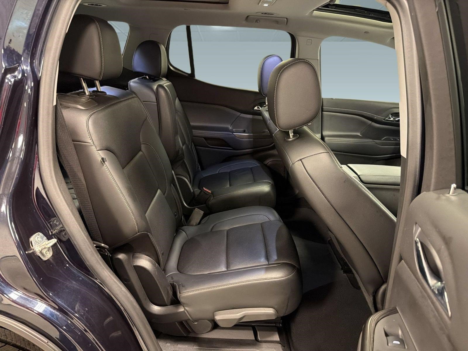 Used 2021 GMC Acadia SLT w/ Elevation Edition FWD image 31