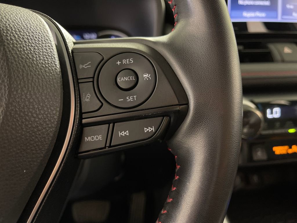 Used 2021 Toyota RAV4 SE w/ Weather & Moonroof Package image 27