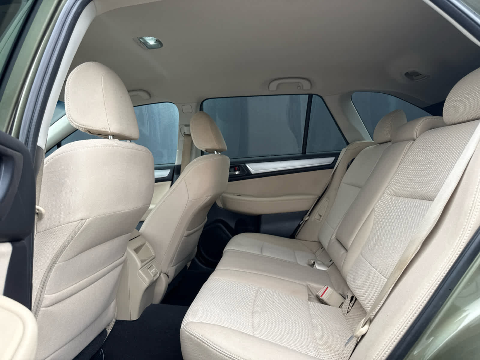 Used 2018 Subaru Outback 2.5i Premium AWD/4WD image 11