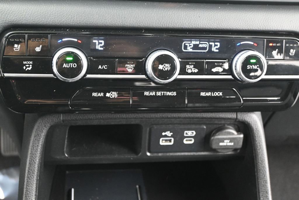 Used 2023 Honda Pilot Elite image 16