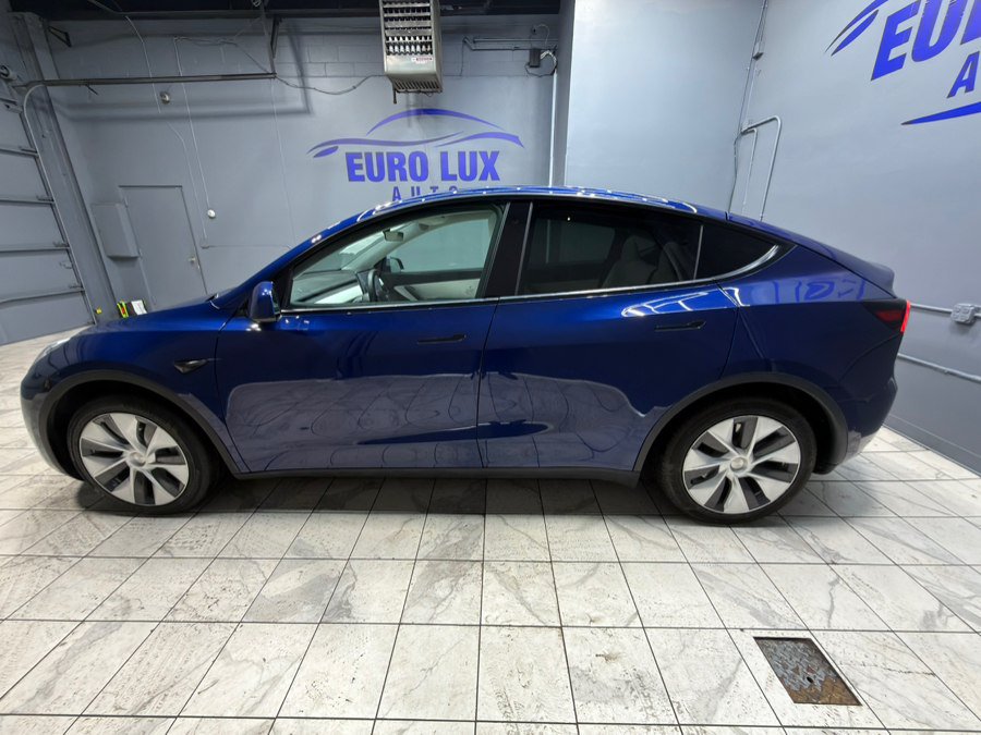 Used 2022 Tesla Model Y Long Range AWD/4WD image 5