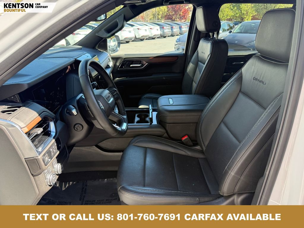 Used 2025 GMC Yukon XL Denali image 31