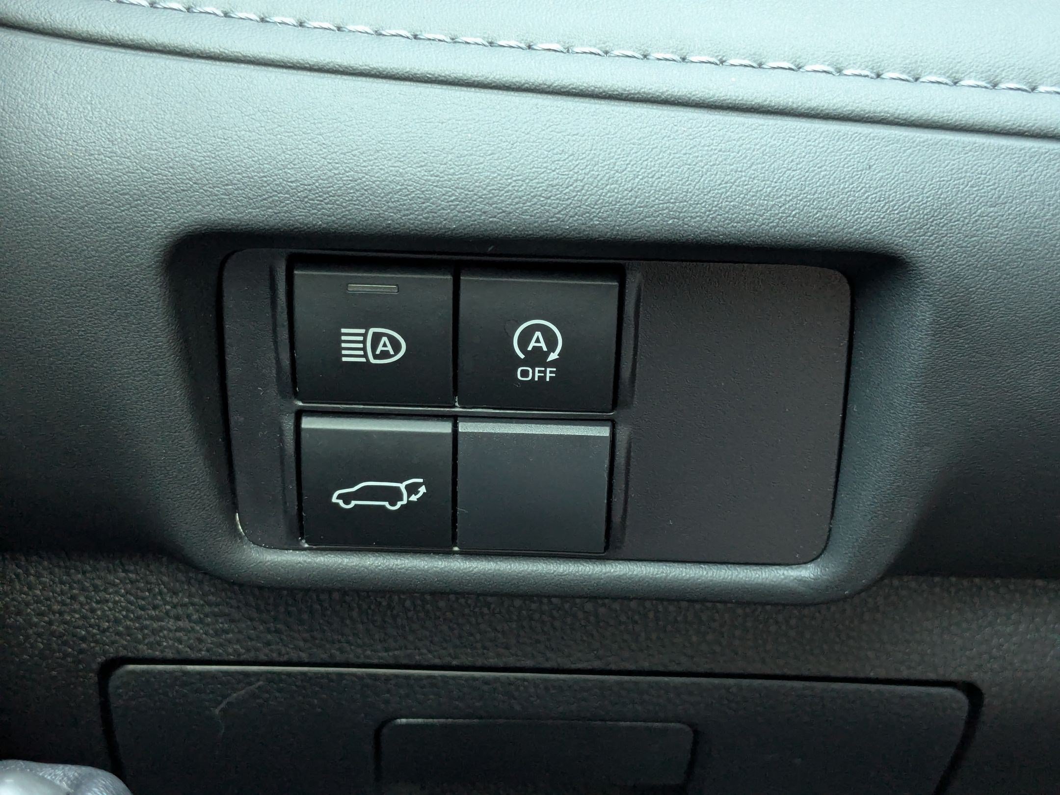 Used 2024 Toyota Highlander XSE FWD image 18