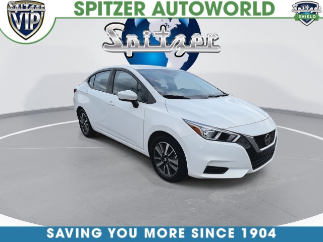 Used 2022 Nissan Versa SV FWD image 4