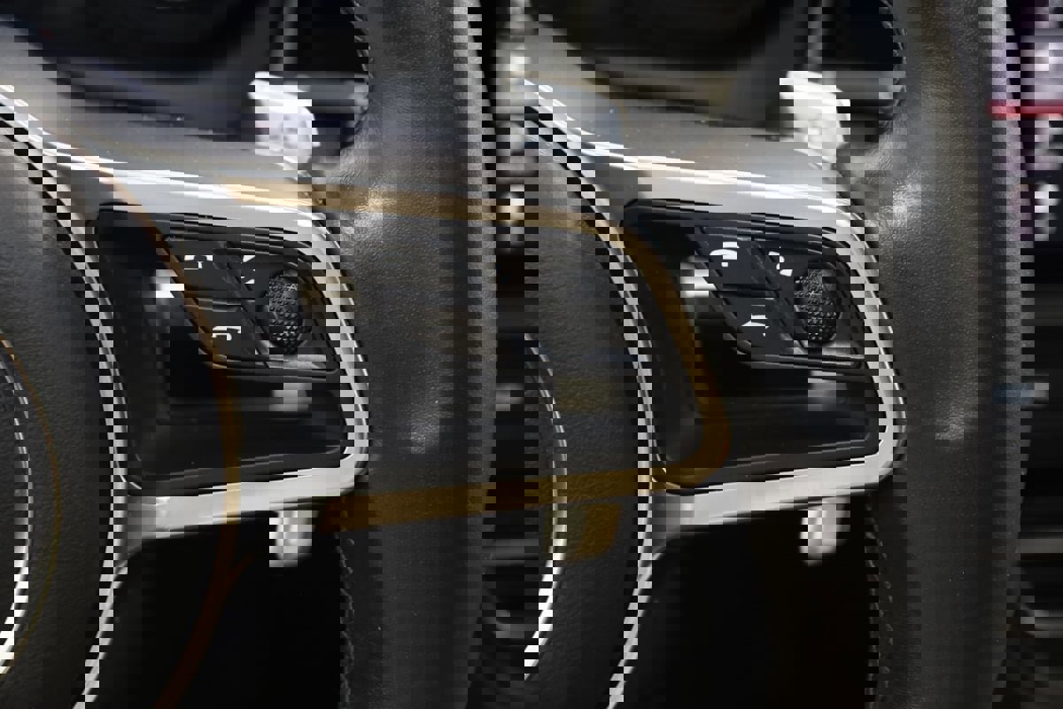 Used 2021 Porsche Macan image 43