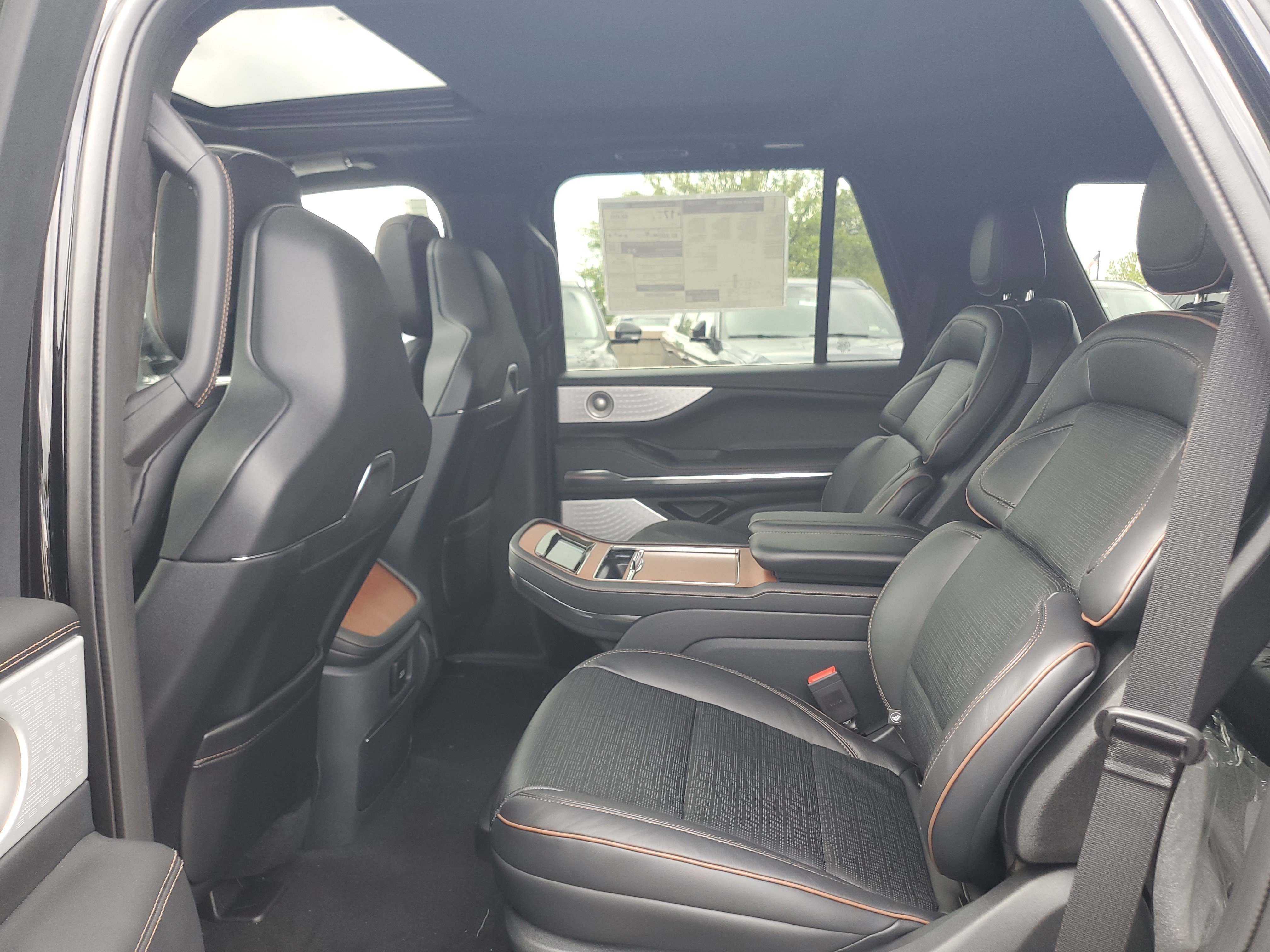 New 2026 Lincoln Navigator Black Label AWD/4WD image 27