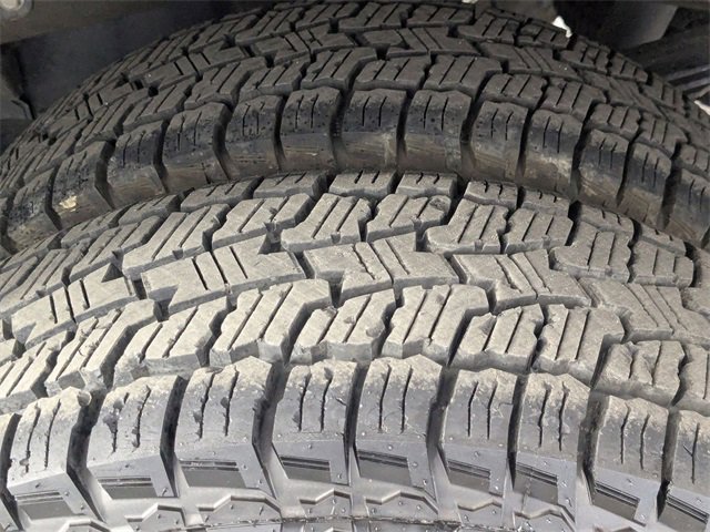 Used 2024 GMC Sierra 3500 SLT w/ SLT Premium Package image 9