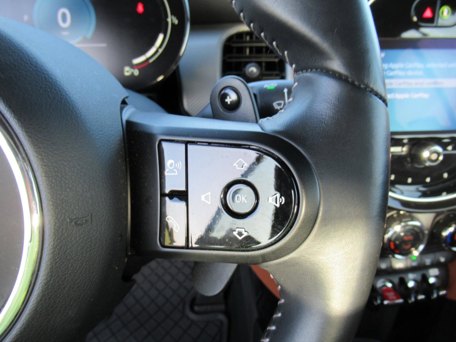 Used 2023 MINI Cooper S w/ Signature Upholstery Package image 22