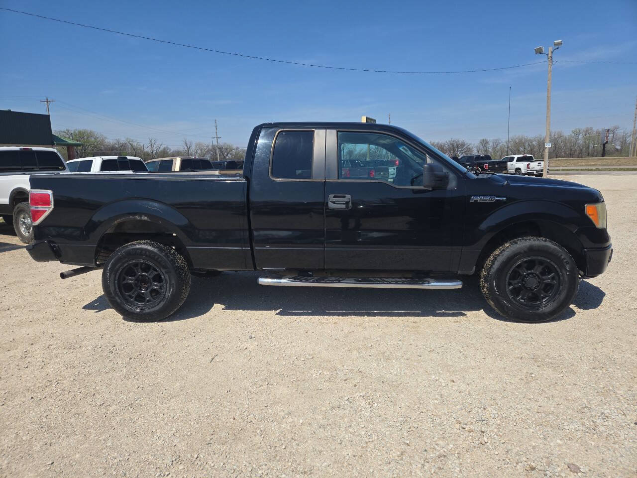 Used 2009 Ford F150 STX AWD/4WD image 2
