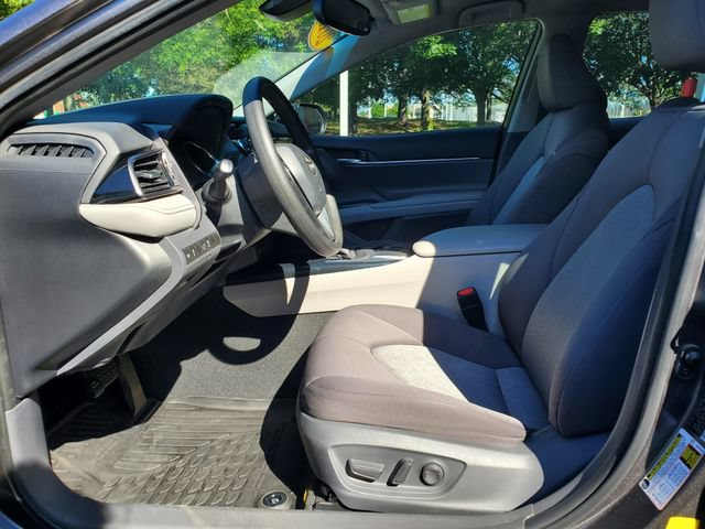 Used 2019 Toyota Camry LE FWD image 14