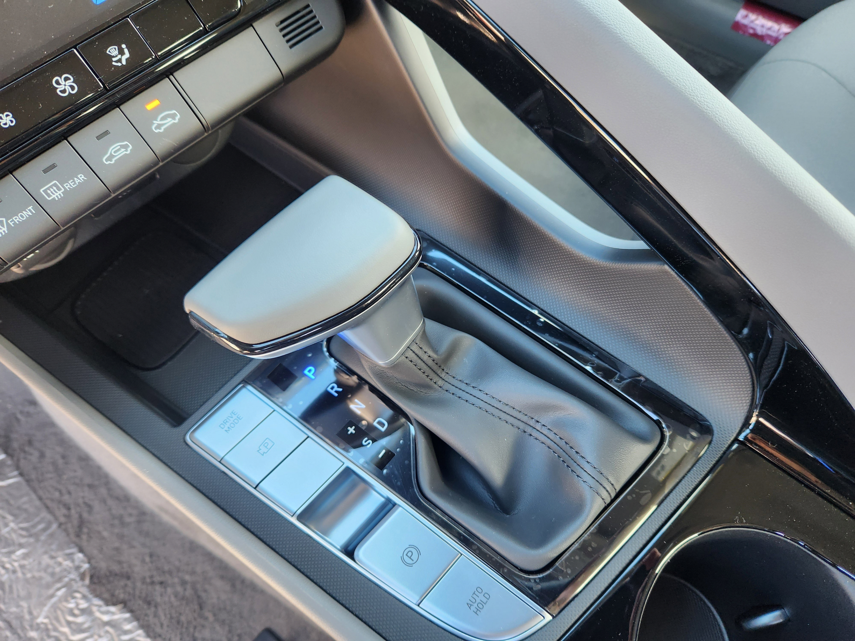 New 2026 Hyundai Elantra SEL FWD image 19