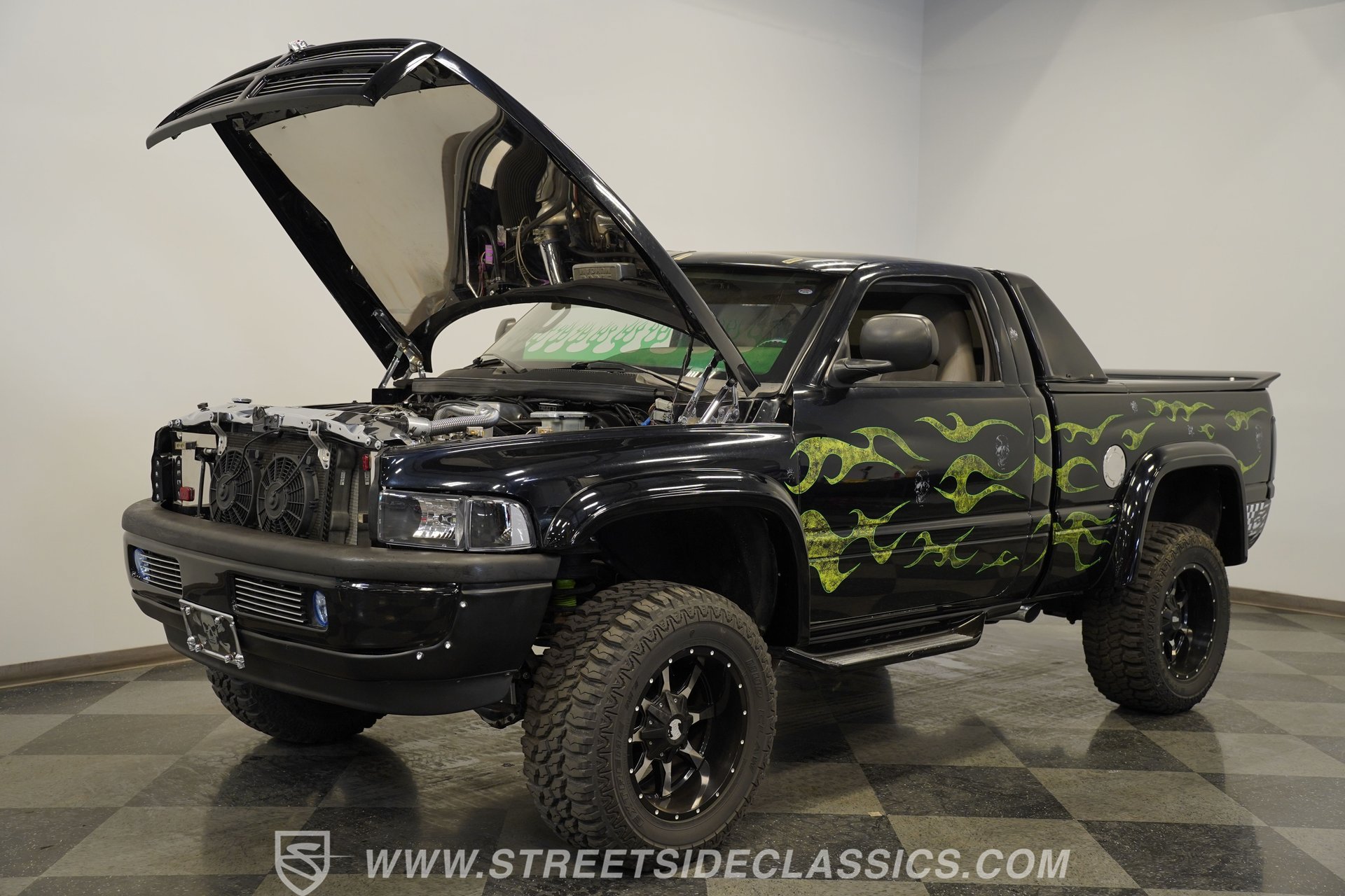 Used 1995 Dodge Ram 1500 Truck 4x4 Regular Cab image 37