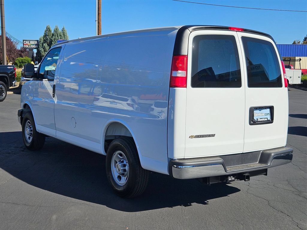 New 2025 Chevrolet Express 2500 w/ Driver Convenience Package RWD image 4