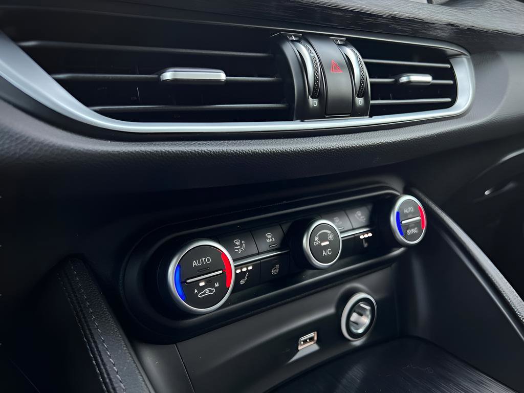 Used 2023 Alfa Romeo Stelvio Sprint RWD image 55