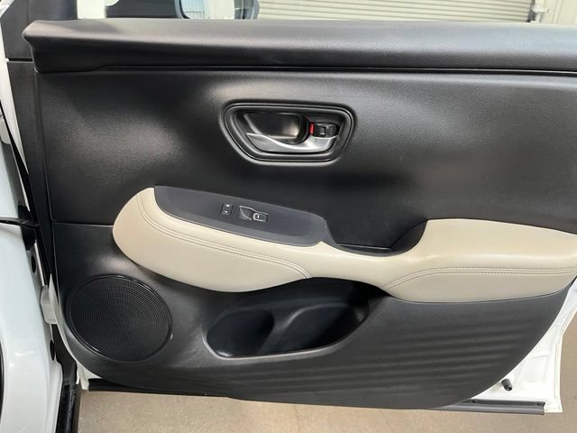 Used 2023 Honda HR-V EX-L image 11