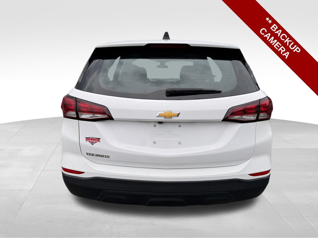 Used 2024 Chevrolet Equinox LS w/ LPO, Floor Liner Package FWD image 4