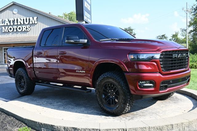 Used 2025 RAM 1500 Laramie w/ Sport Appearance Package AWD/4WD image 3