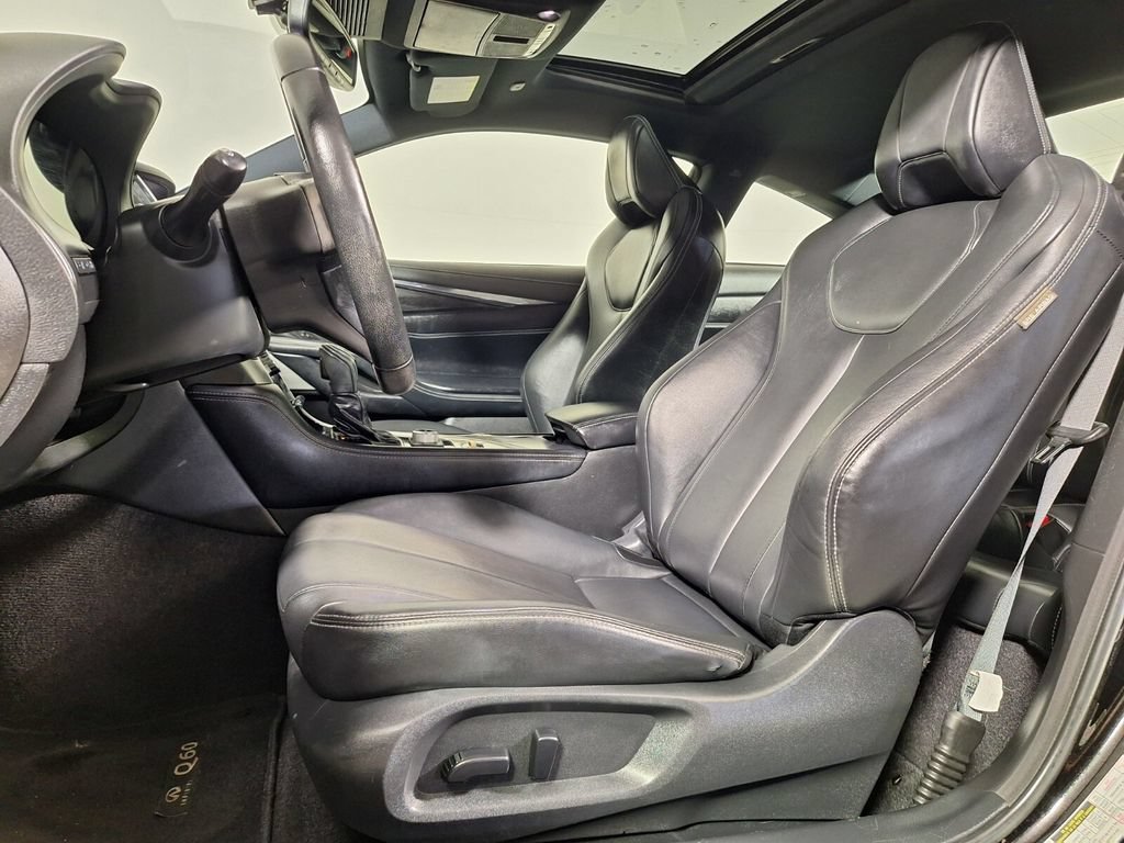 Used 2019 INFINITI Q60 3.0t Luxe AWD/4WD image 21