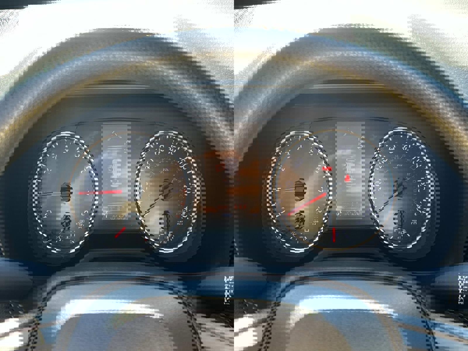 Used 2021 Toyota RAV4 LE image 27