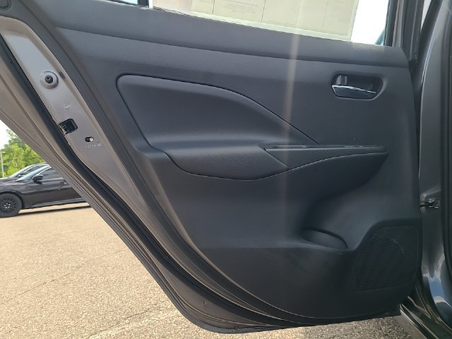 New 2025 Nissan Versa SV w/ Trunk Package FWD image 19