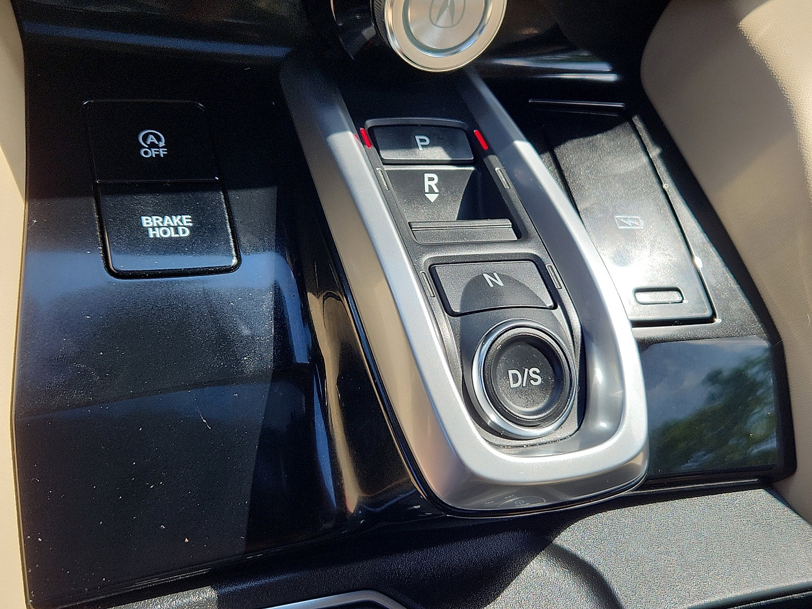 Used 2023 Acura MDX SH-AWD w/ Technology Package image 15