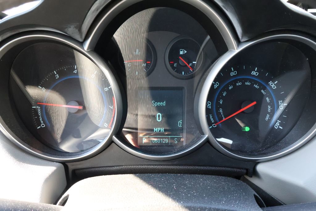Used 2011 Chevrolet Cruze LS w/ Connectivity Package FWD image 15