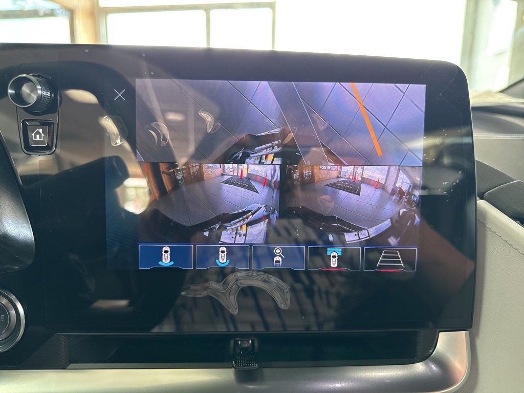 New 2025 Chevrolet Corvette E-Ray image 22