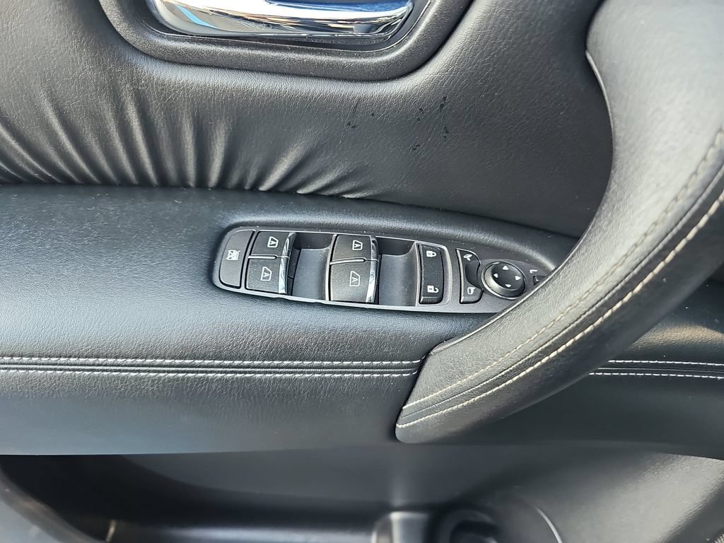 Used 2020 Nissan Armada SL w/ Premium Package RWD image 27
