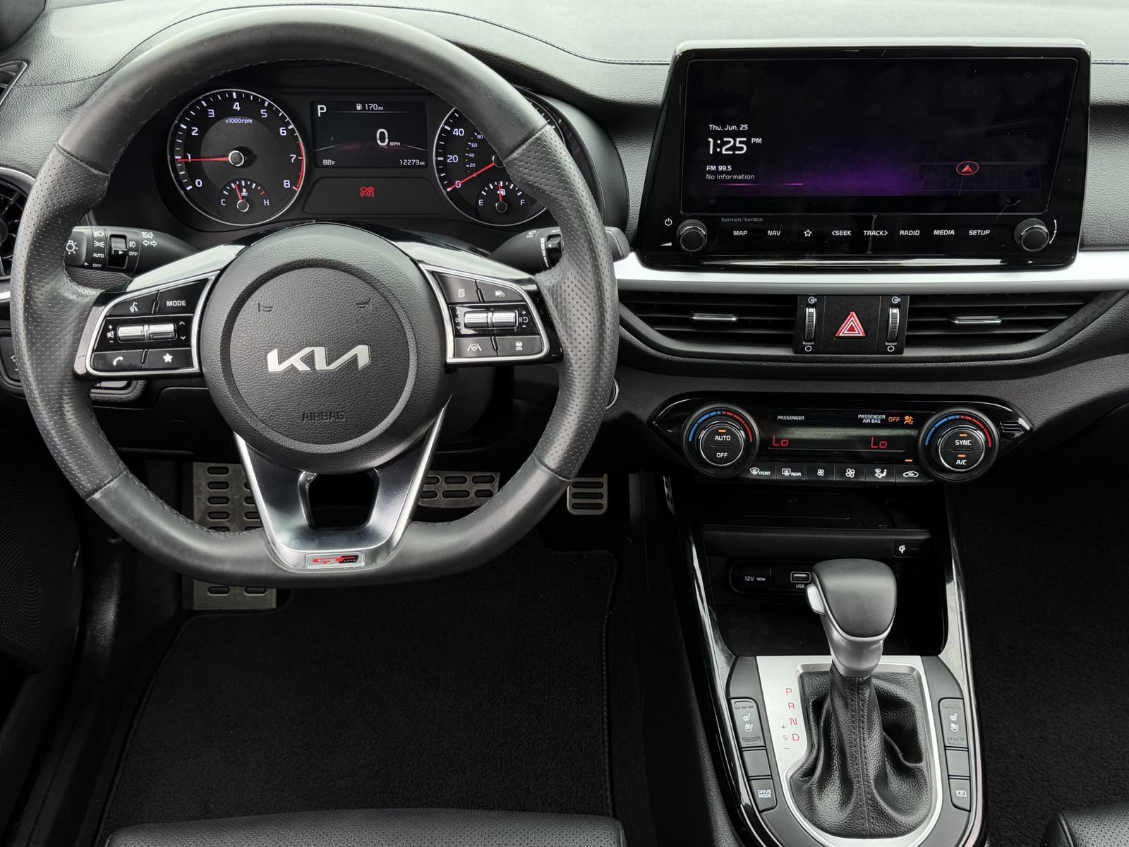 Used 2024 Kia Forte GT-Line w/ GT-Line Premium Package FWD image 13
