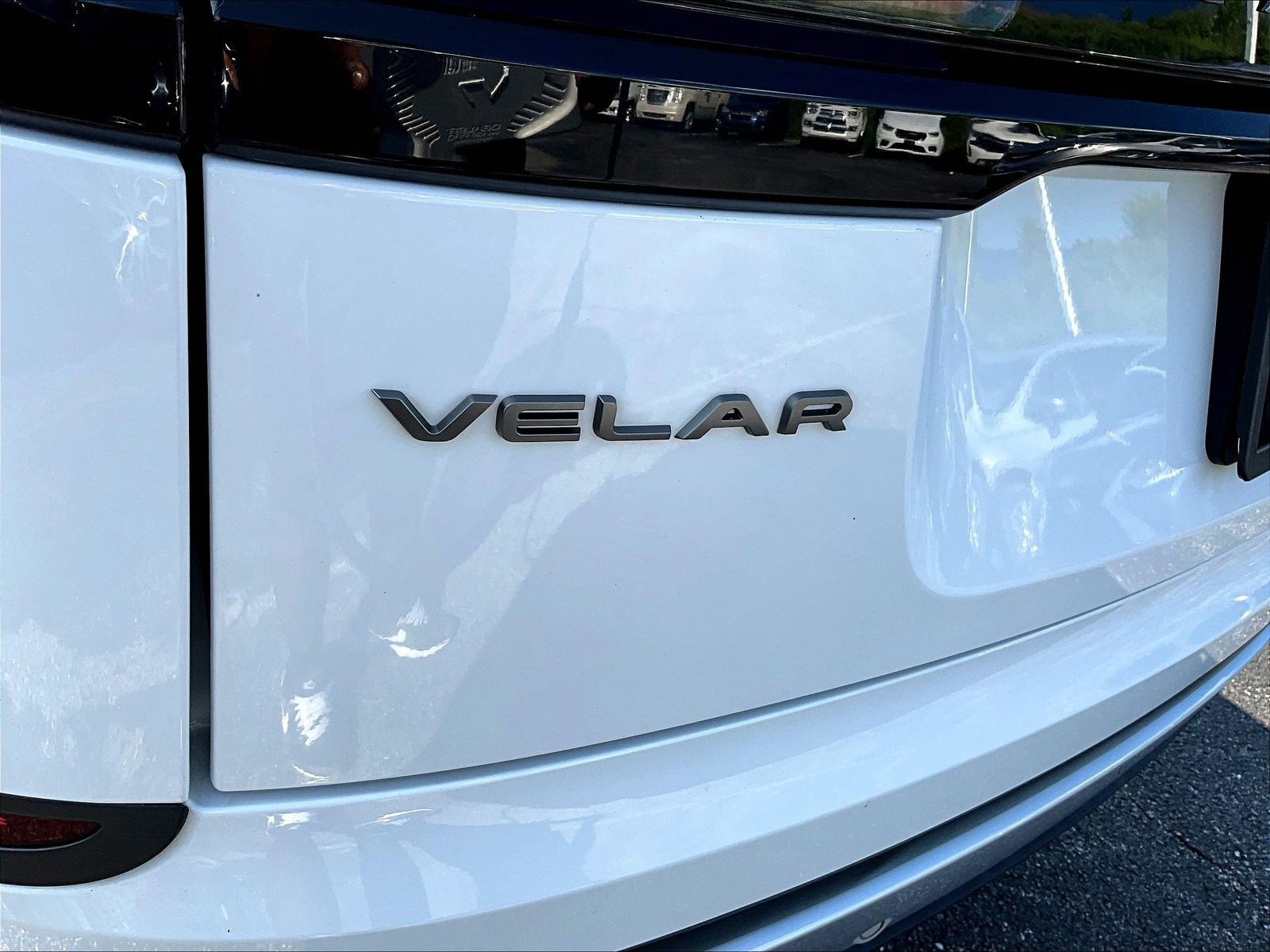 Used 2025 Land Rover Range Rover Velar S AWD/4WD image 23
