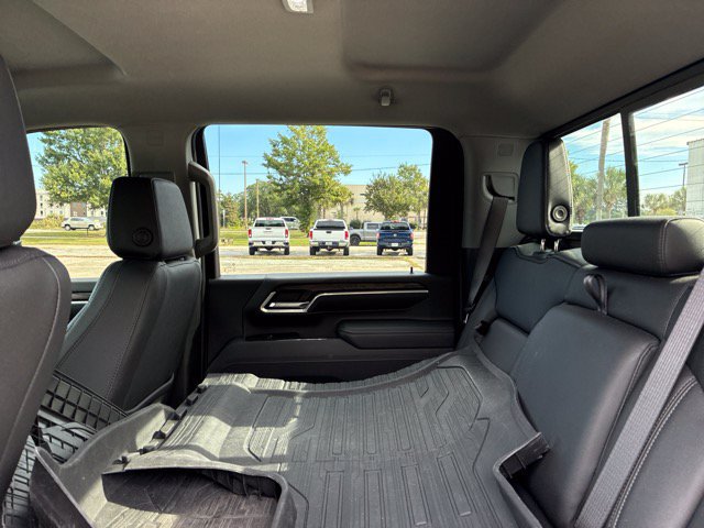Used 2025 GMC Sierra 2500 SLT w/ SLT Premium Package AWD/4WD image 23