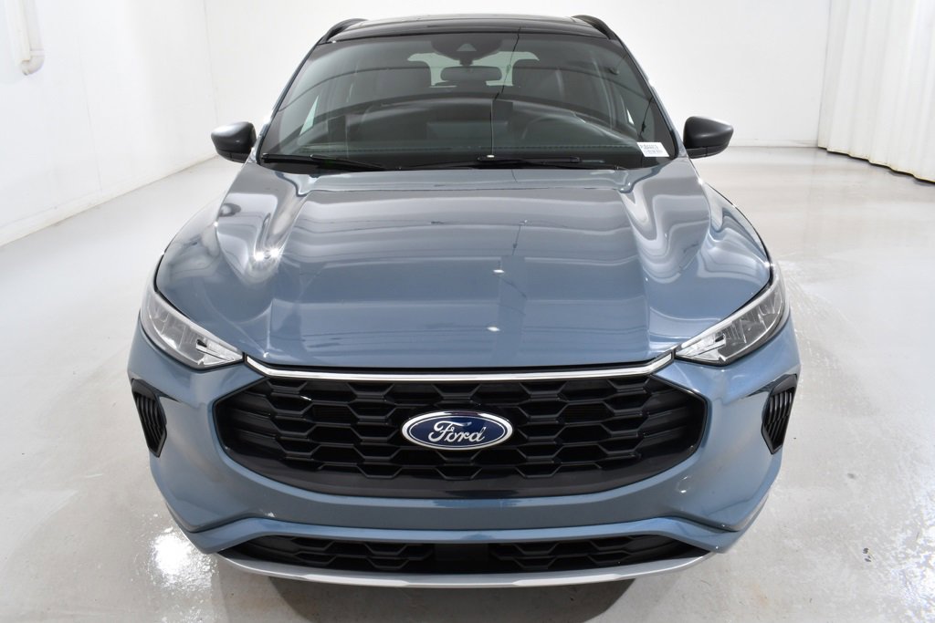 Used 2023 Ford Escape ST-Line w/ Tech Pack #1 image 3