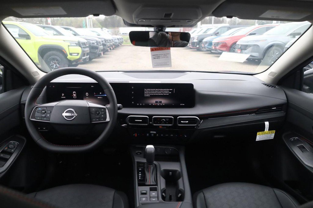 New 2026 Nissan Sentra SR w/ SR Premium Package FWD image 7