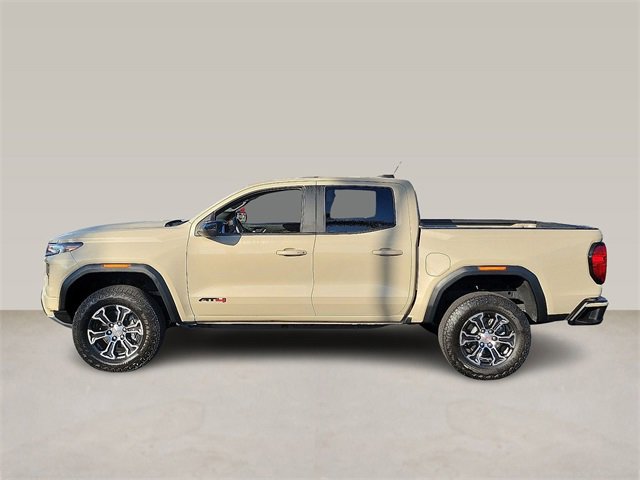 Used 2024 GMC Canyon AT4 image 3