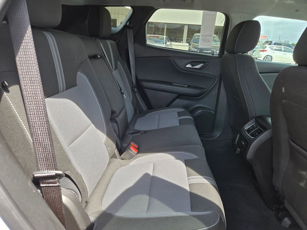 Used 2025 Chevrolet Blazer LT image 26