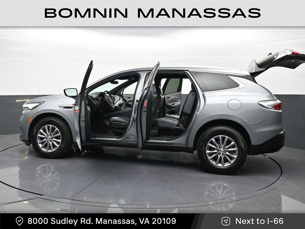 Used 2023 Buick Enclave Essence image 40