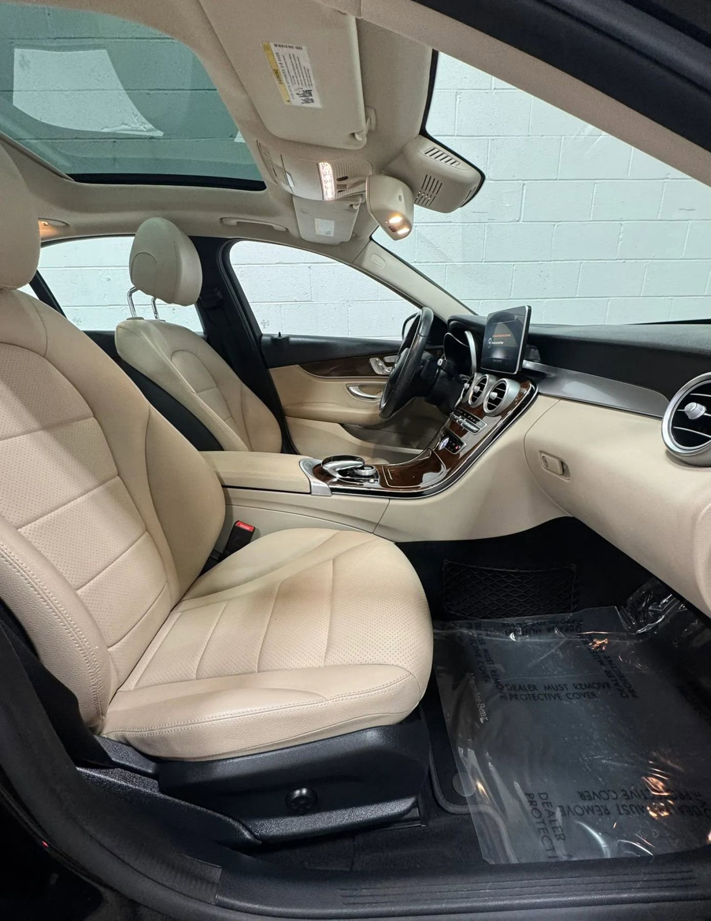 Used 2016 Mercedes-Benz C 300 4MATIC Sedan image 29