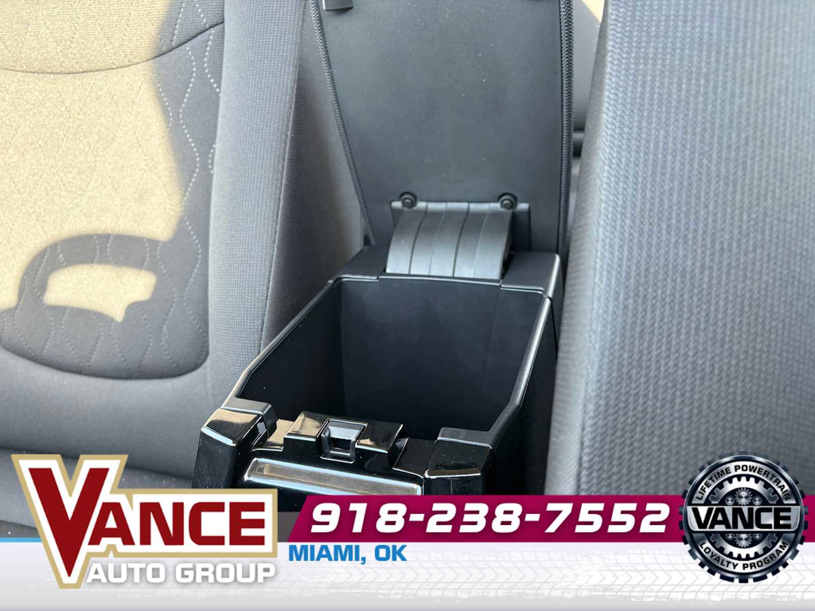 Used 2022 Toyota Corolla LE image 32