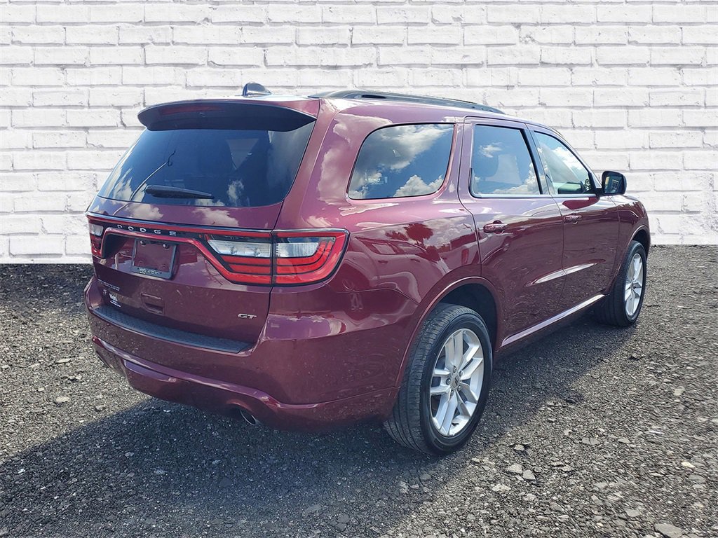 Used 2023 Dodge Durango GT image 2